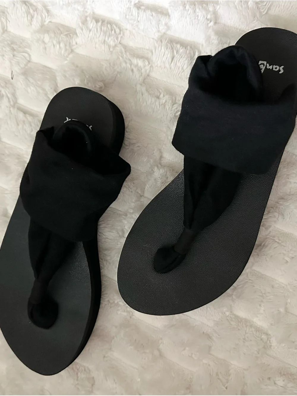 Sanuk Yoga Sling Back Thong Wedge Sandals-Black-EUC-Sz 6